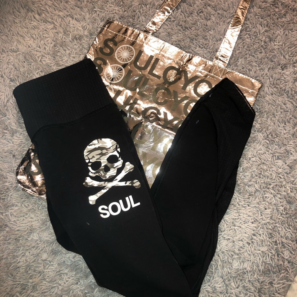 SoulCyclexLulu Workout Leggings & Bag
